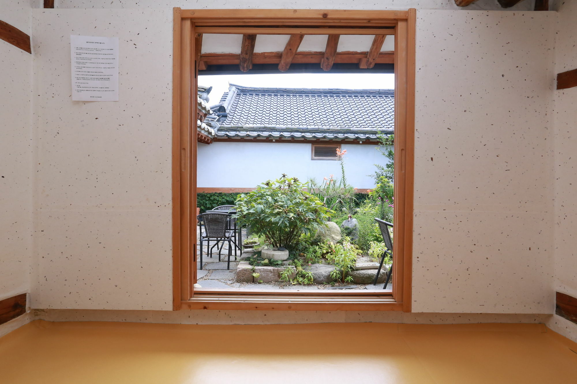 Floral Space Hanok Guesthouse Kjongdzsu Kültér fotó