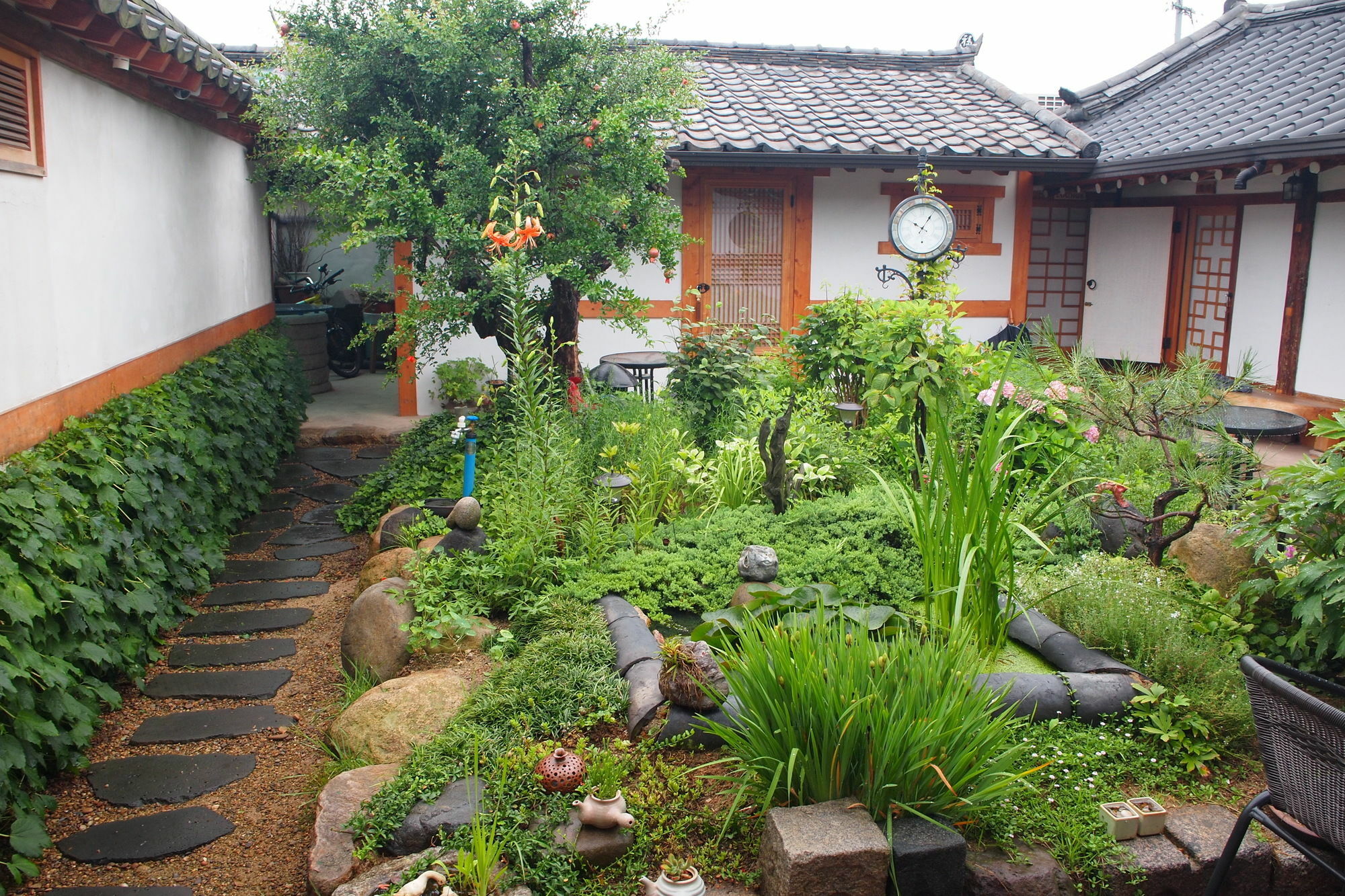 Floral Space Hanok Guesthouse Kjongdzsu Kültér fotó